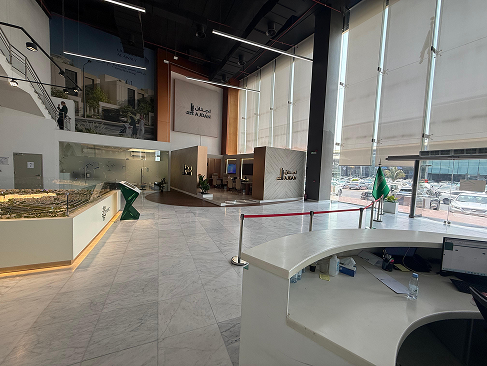 Families exploring exhibition halls together